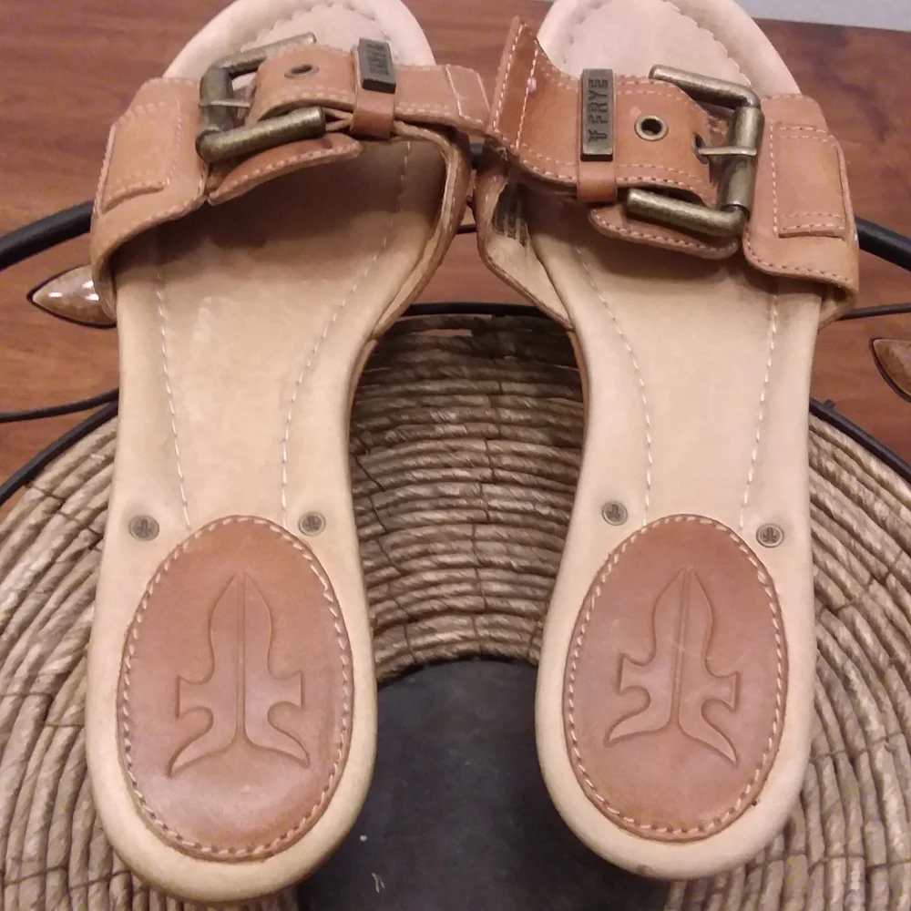 Frye sandals - Picture 4 of 13